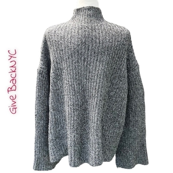 Vintage T.U Oversized Knit Sweater in Gray Size XL - Picture 2 of 6